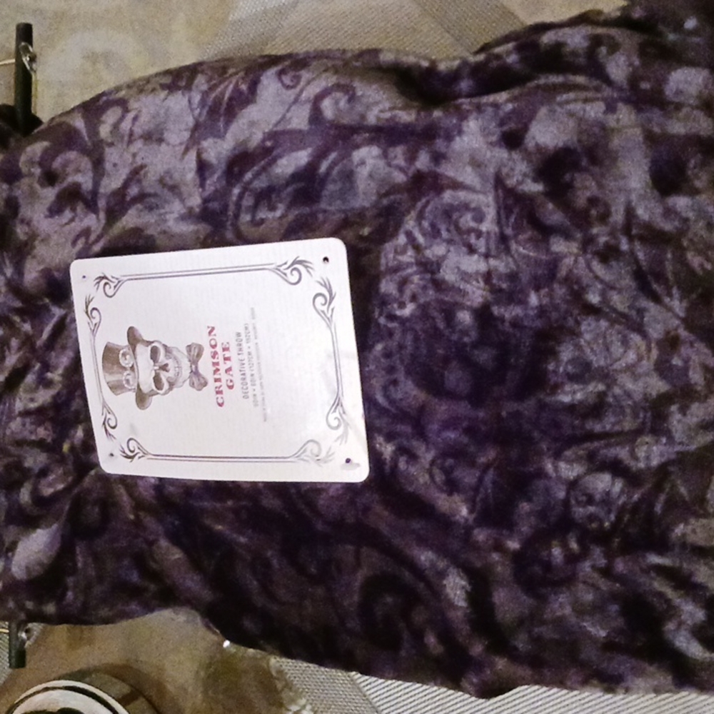 Crimson Gate Skull Fleece Throw
